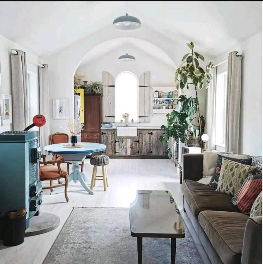 コークThe Carton Store Loft Aptアパートメント エクステリア 写真